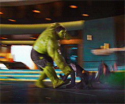 Gifs do hulk vs loki
